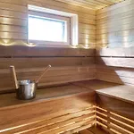Muuttohaukka By Interhome * Ruka