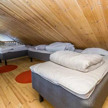 Muuttohaukka By Interhome *